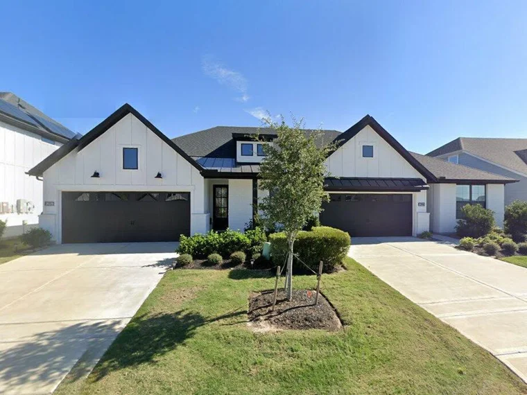 Home at 18119 Shoreline Vista Ln, Cypress TX 77433
